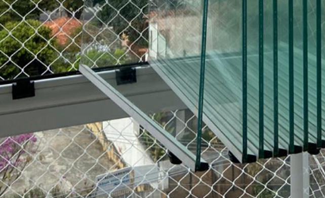 Manutenção de Envidraçamento de Sacadas