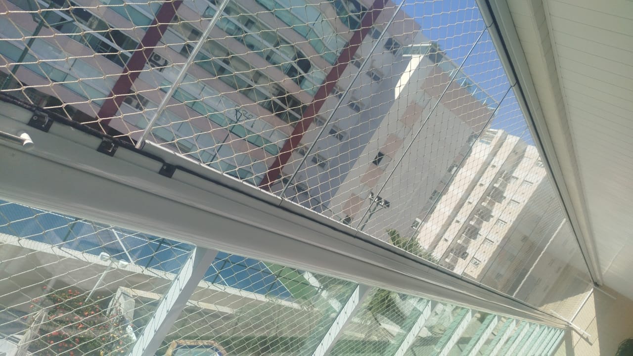 Manutenção de Sacadas de Vidro